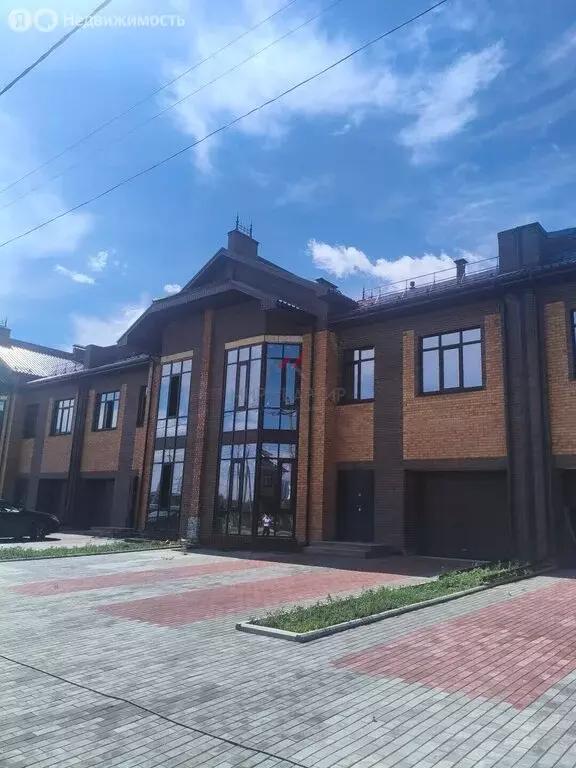 Дом в Усть-Абаканский район, село Калинино (242 м) - Фото 1