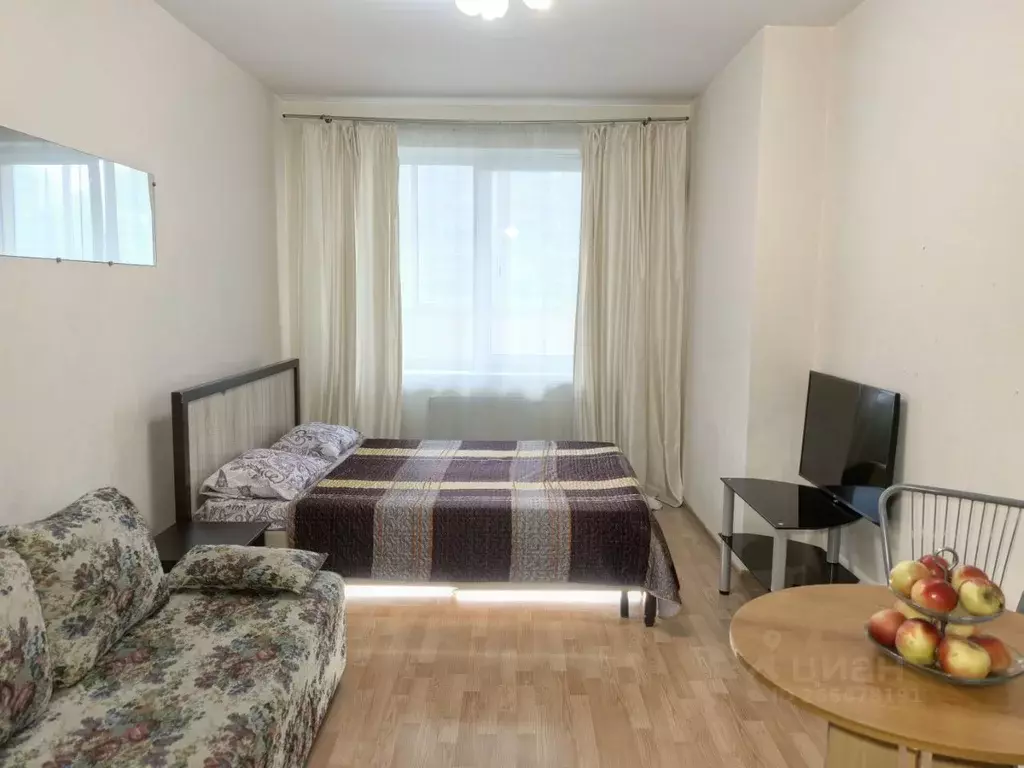 2-к кв. Свердловская область, Екатеринбург ул. 8 Марта, 167 (70.0 м) - Фото 1