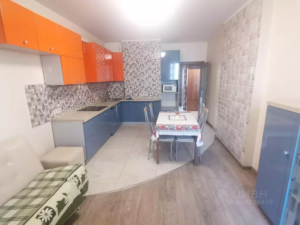 Квартира, 3 комнаты, 79.8 м - Фото 0