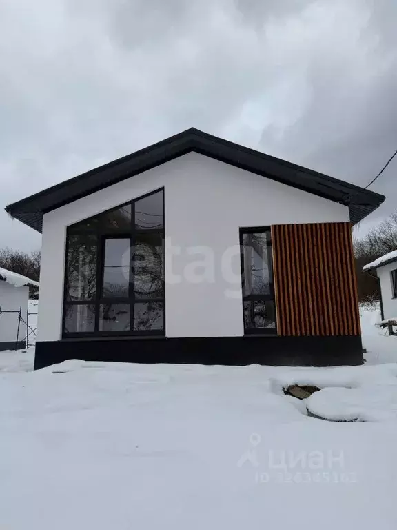 Дом в Краснодарский край, Новороссийск городской округ, Убых хут. ул. ... - Фото 1