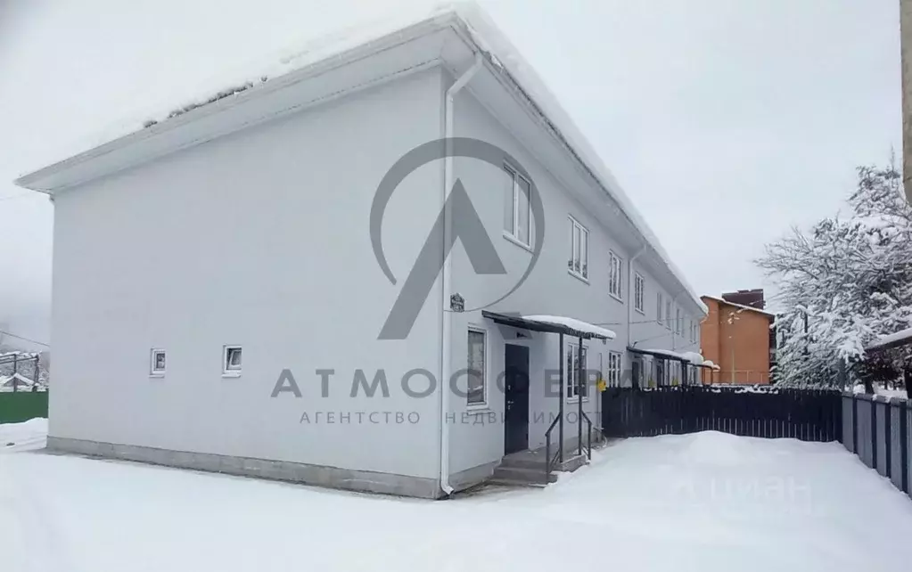 Таунхаус в Краснодарский край, Хадыженск Апшеронский район, ул. ... - Фото 1