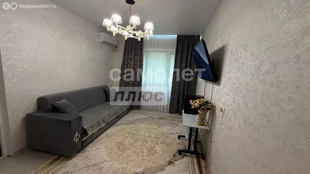 3-комнатная квартира: Грозный, Яблочная улица, 2 (57 м) - Фото 1