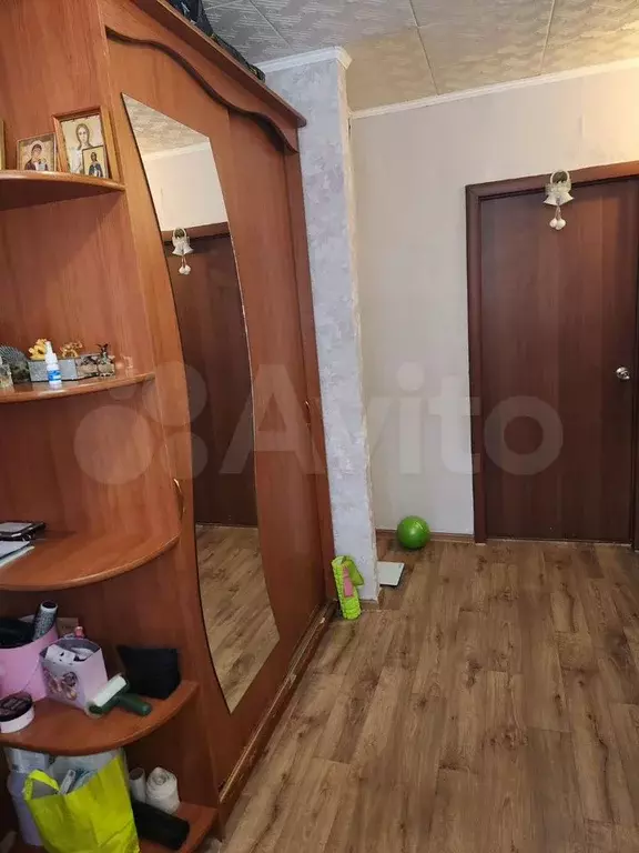 Комната 10,8 м в 6-к., 2/5 эт. - Фото 1