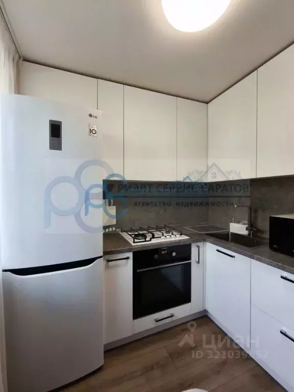 2-к кв. Саратовская область, Саратов просп. Строителей, 3 (42.2 м) - Фото 2