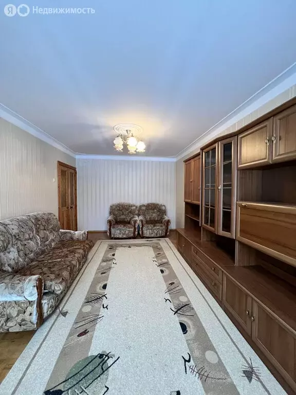 3-комнатная квартира: Нальчик, улица Карашаева, 11 (84 м) - Фото 0