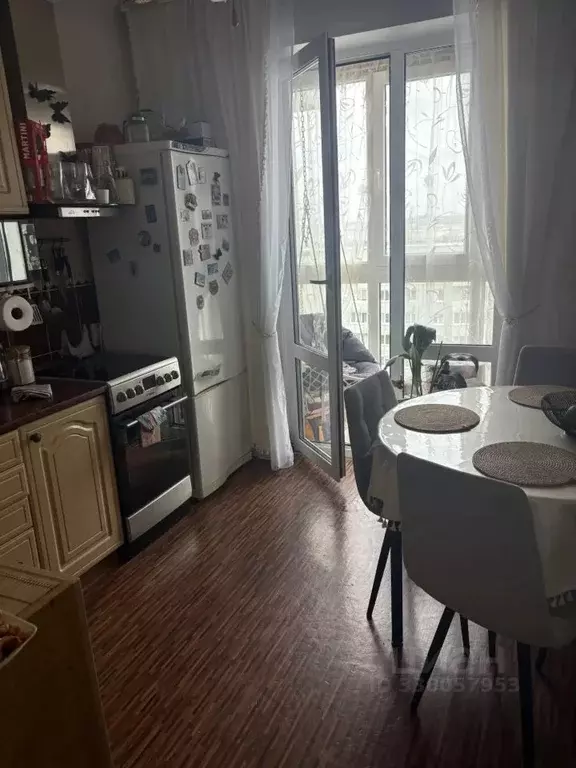 3-к кв. Омская область, Омск ул. 70 лет Октября, 13/2 (68.5 м) - Фото 1
