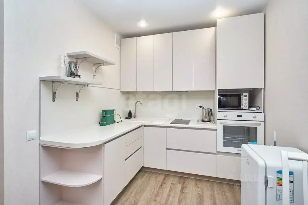 1-к кв. Тюменская область, Тюмень Харьковская ул., 76 (37.2 м) - Фото 1