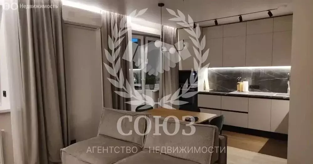 1-комнатная квартира: Калуга, улица Пухова, 5 (37 м) - Фото 1