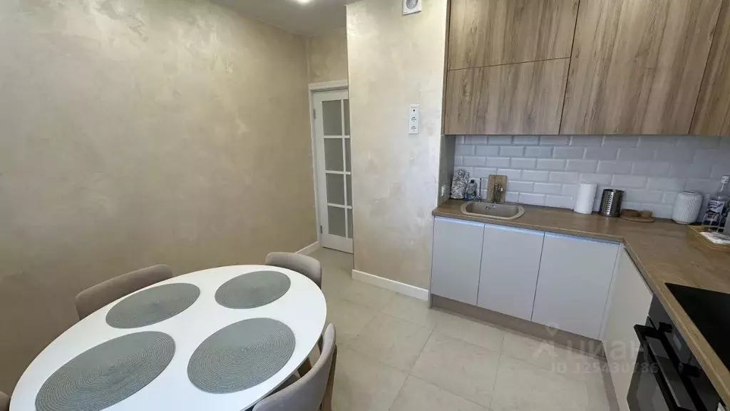 3-к кв. Московская область, Одинцовский городской округ, Заречье пгт ... - Фото 2