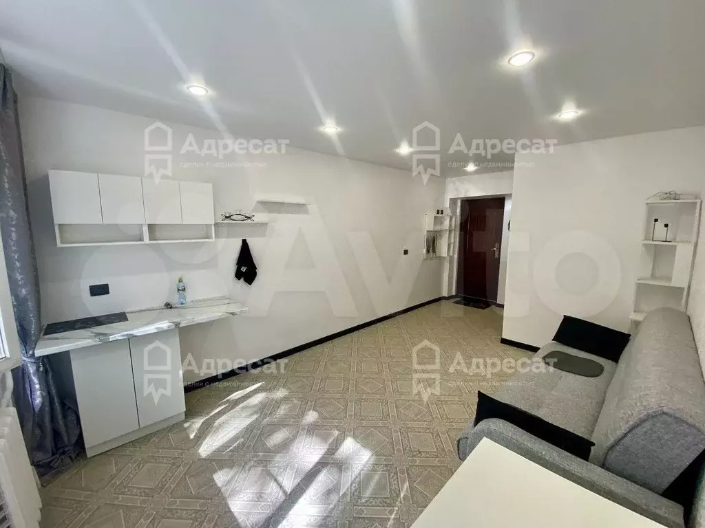 Комната 17 м в 8-к., 1/5 эт. - Фото 1
