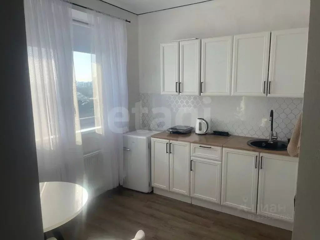 Студия Тюменская область, Тюмень Дамбовская ул., 25к1 (24.3 м) - Фото 1