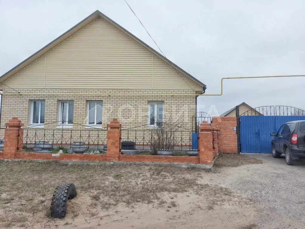 Дом в Тюменская область, Тюменский муниципальный округ, пос. ... - Фото 1