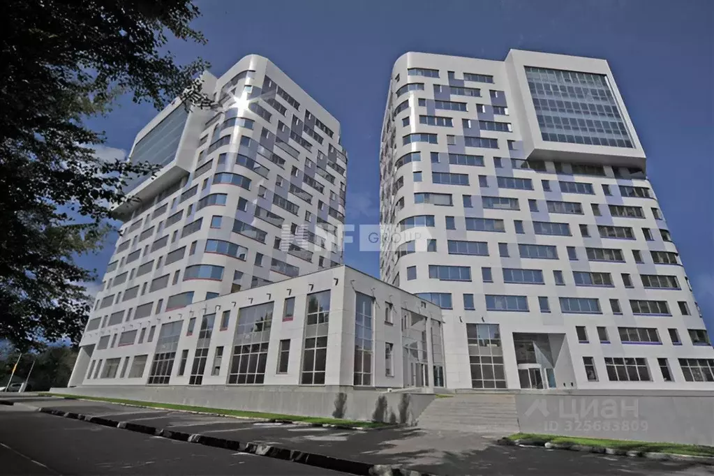 Офис в Москва ул. Двинцев, 12к1А (2696 м) - Фото 1