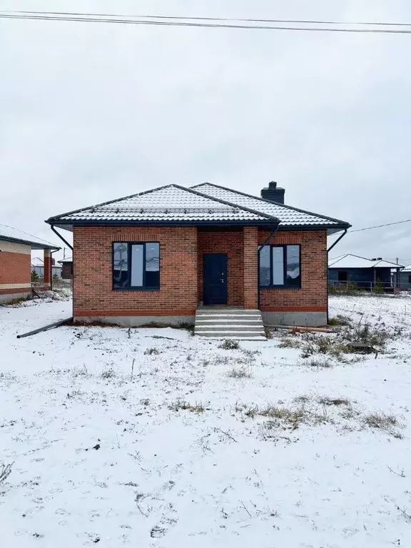 Коттедж в Татарстан, Высокогорский район, с. Семиозерка ул. Лесная ... - Фото 1