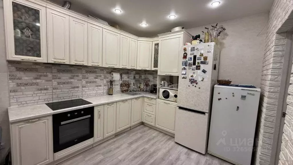 3-к кв. Ямало-Ненецкий АО, Муравленко ул. Нефтяников, 40 (70.0 м) - Фото 1