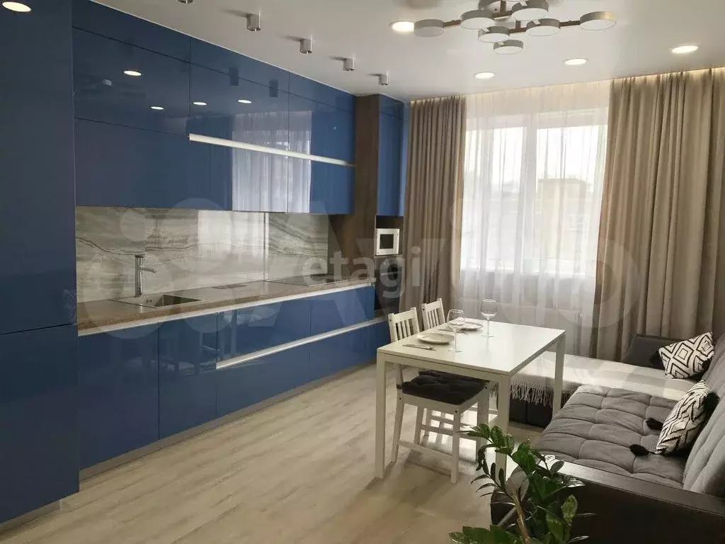 2-к. квартира, 70 м, 9/9 эт. - Фото 1