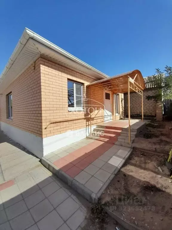 Дом в Калмыкия, Элиста ул. Хомутникова (61 м) - Фото 1