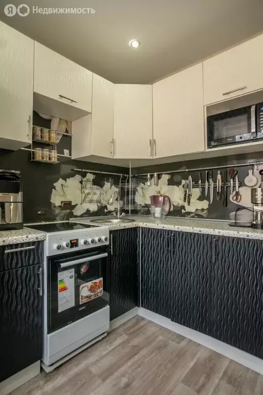 2-комнатная квартира: Томск, улица Беринга, 1/1 (46.3 м) - Фото 1