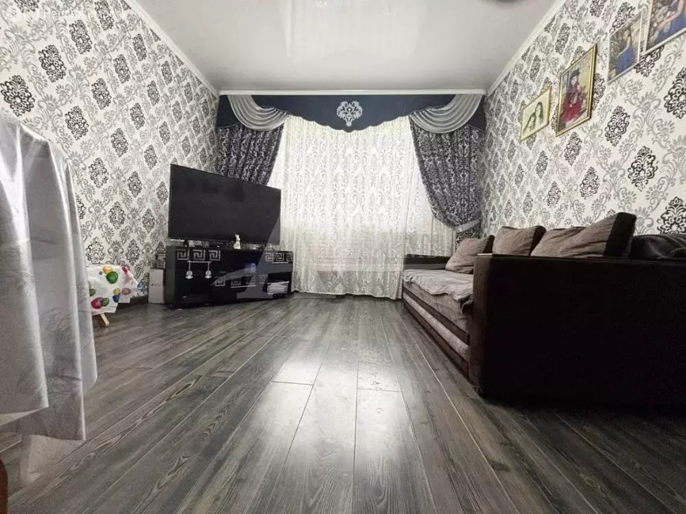 3-комнатная квартира: Комсомолец, Клубная улица, 23А (56 м) - Фото 1