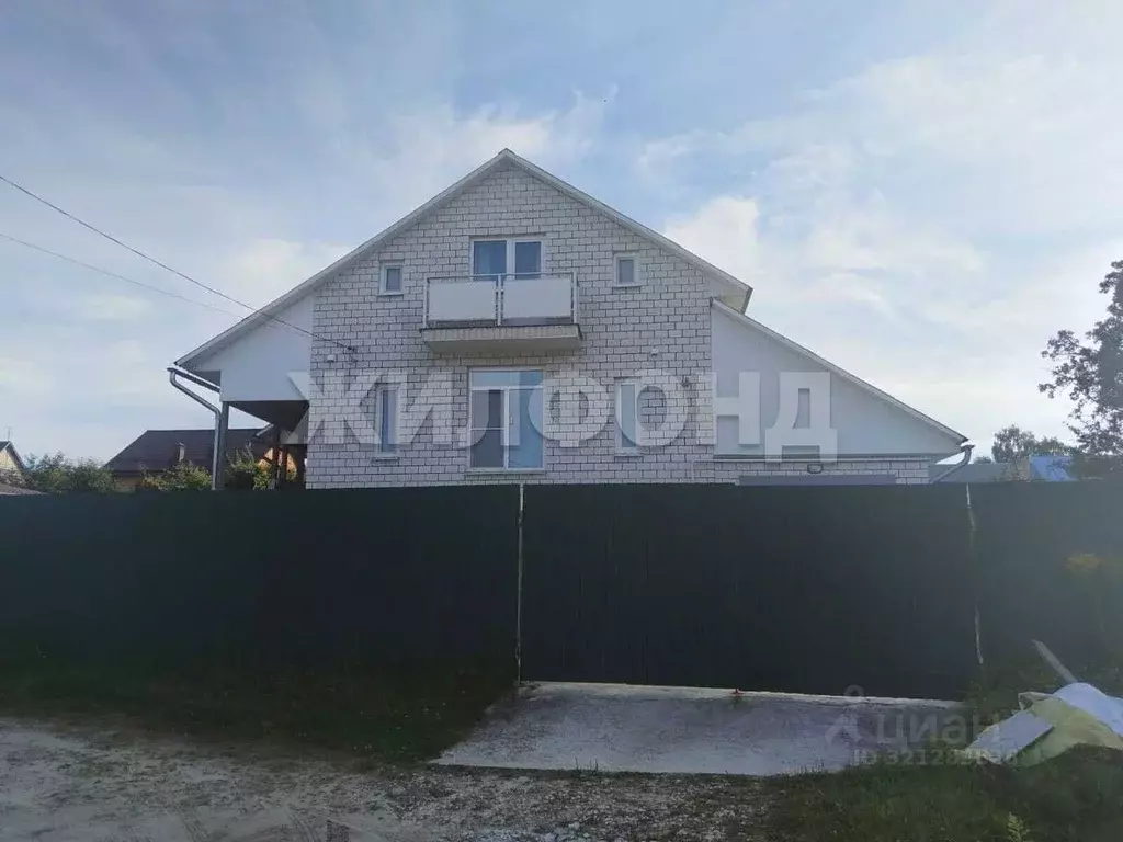 Дом в Брянская область, Брянск Флотский пер. (190 м) - Фото 0