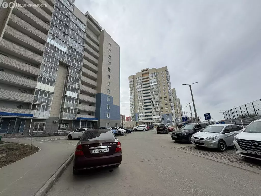 3-комнатная квартира: Новочебоксарск, улица Строителей, 6 (73 м) - Фото 1