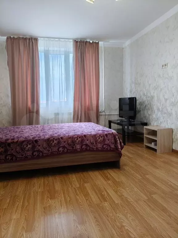 1-к. квартира, 40 м, 4/5 эт. - Фото 0