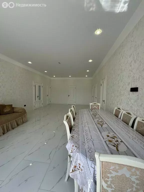 Дом в Чегем, улица имени Михаила Хамзетовича Мамбетова, 210 (153 м) - Фото 1