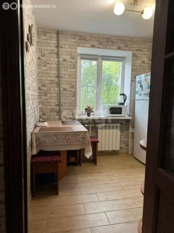 3-комнатная квартира: Новороссийск, улица Советов, 10 (56 м) - Фото 1