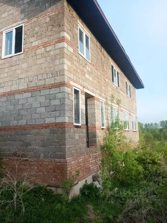 Дом в Башкортостан, Чишминский поссовет, Чишмы рп ул. Заречная, 11 ... - Фото 1