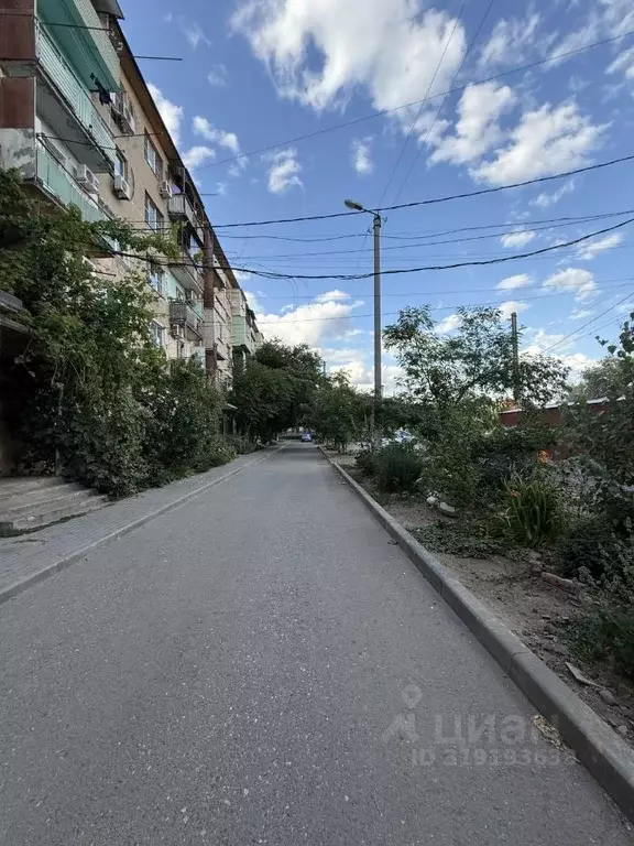2-к кв. Астраханская область, Астрахань ул. Дзержинского, 44 (48.0 м) - Фото 0