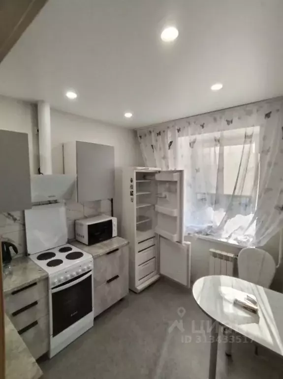 2-к кв. Иркутская область, Иркутск ул. Багратиона, 54/11 (45.0 м) - Фото 0