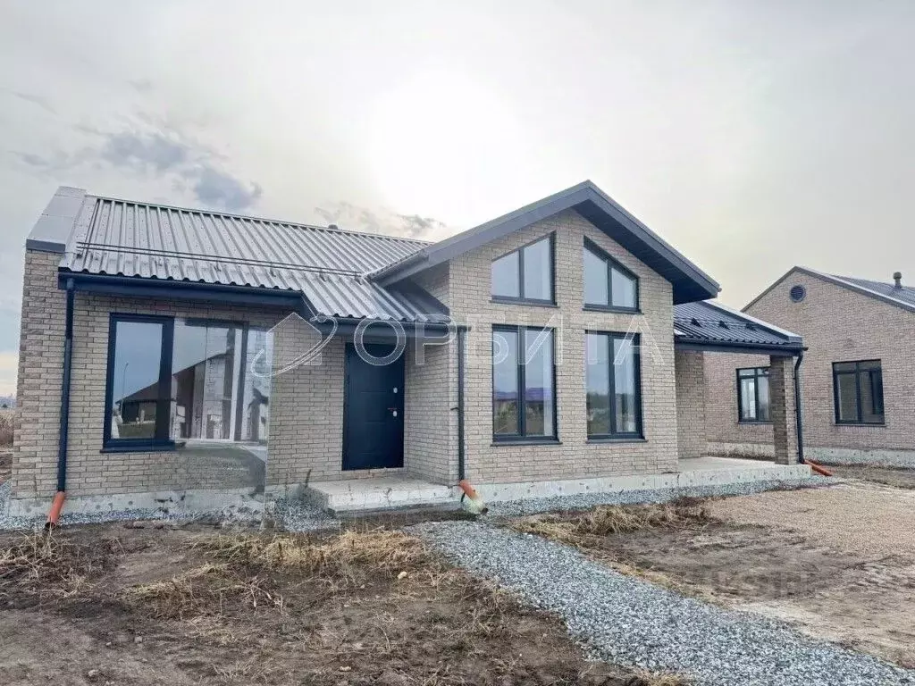 Дом в Тюменская область, Тюменский муниципальный округ, с. Чикча, ... - Фото 2