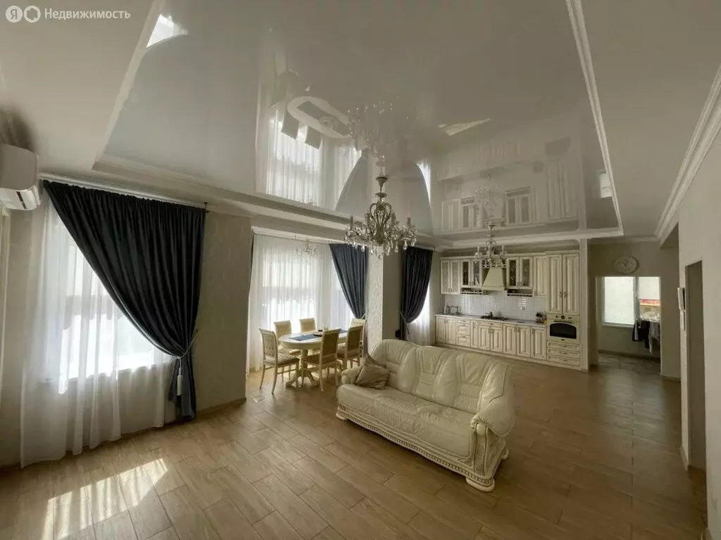 Дом в Горячий Ключ, бульвар имени Поляничко (160 м) - Фото 1