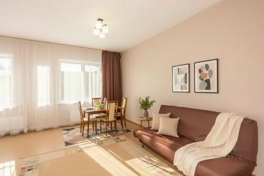 1-к кв. Иркутская область, Иркутск ул. Лермонтова, 267/2 (58.7 м) - Фото 1