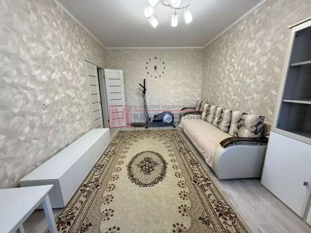2-к кв. Белгородская область, Старый Оскол Степной мкр, 10 (63.9 м) - Фото 1