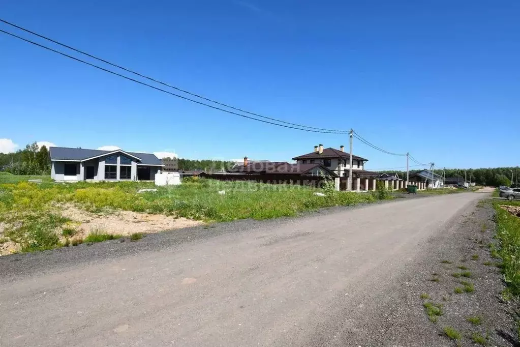 Дом в Новгородская область, Новгородский район, Ракомское с/пос, д. ... - Фото 1