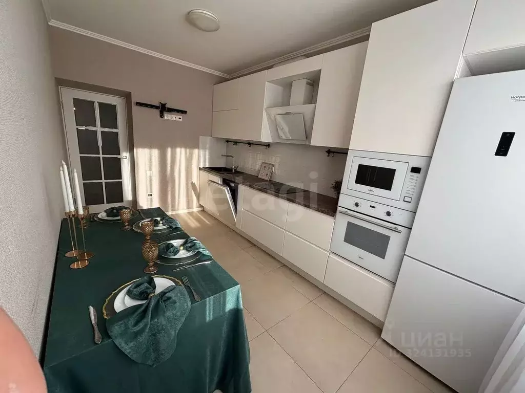 2-к кв. Башкортостан, Уфа ул. Ленина, 99/1 (64.0 м) - Фото 1