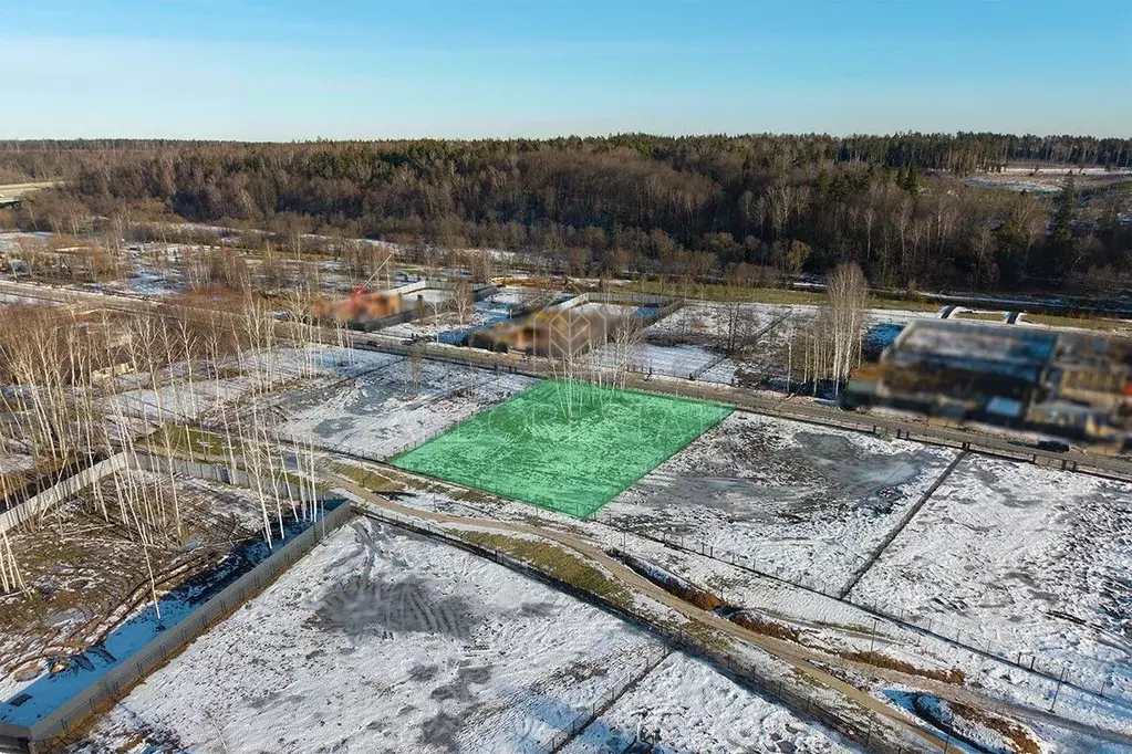 Участок в Московская область, Красногорск городской округ, д. ... - Фото 0