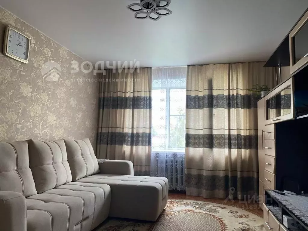 2-к кв. Чувашия, Канаш Заводская ул., 9 (48.4 м) - Фото 1
