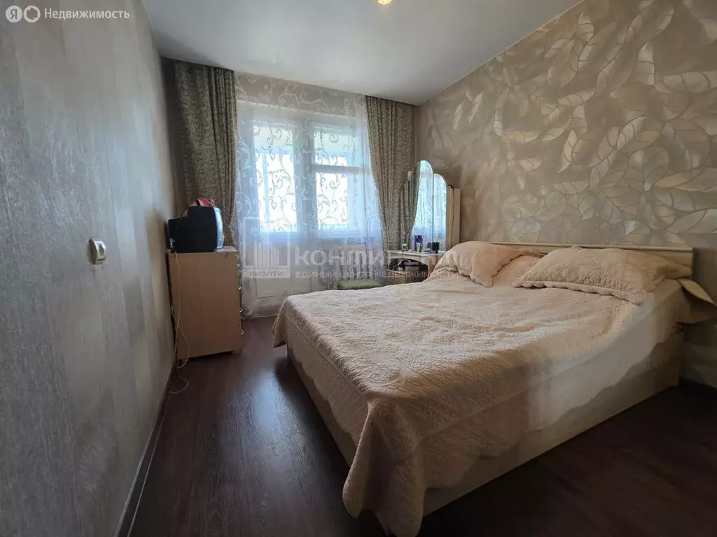 3-комнатная квартира: Ковров, улица Лизы Чайкиной, 106 (63 м) - Фото 0