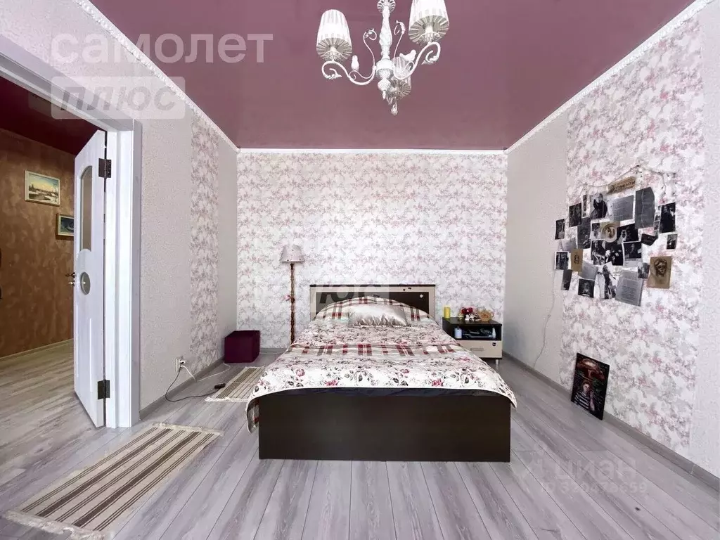 Дом в Курская область, Октябрьский район, Черницынский сельсовет, д. ... - Фото 1