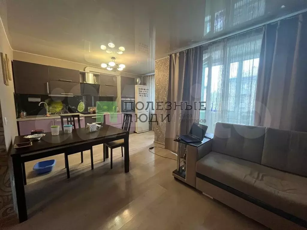 2-к. квартира, 58 м, 4/4 эт. - Фото 0