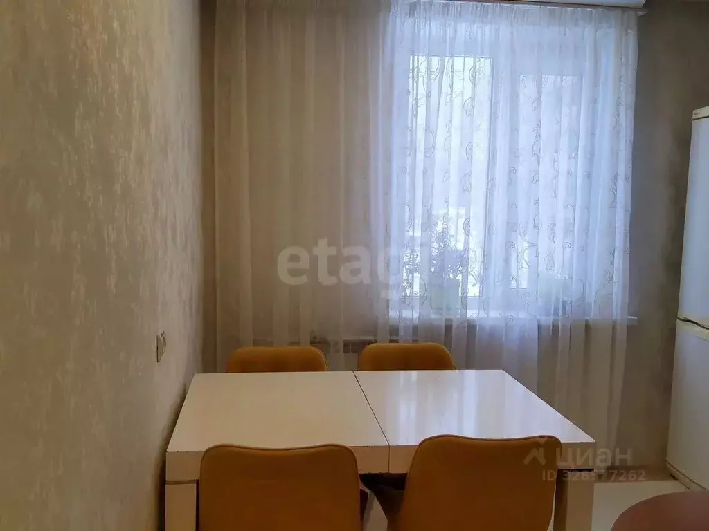 3-к кв. Коми, Сыктывкар просп. Бумажников, 36 (67.0 м) - Фото 1