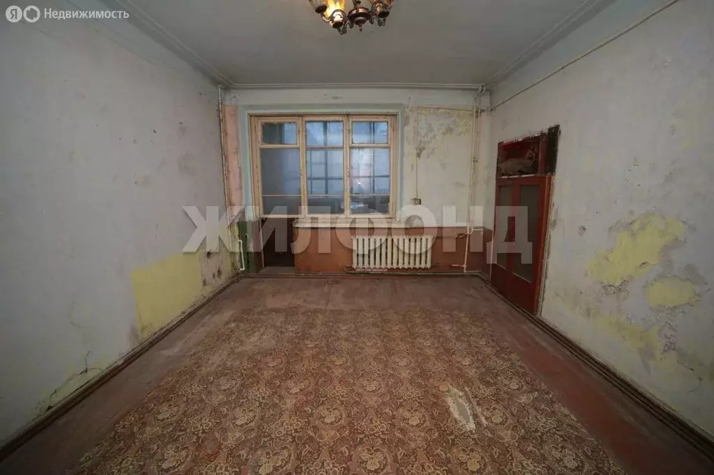 3-комнатная квартира: Обь, улица Военный Городок, 102 (83 м) - Фото 1