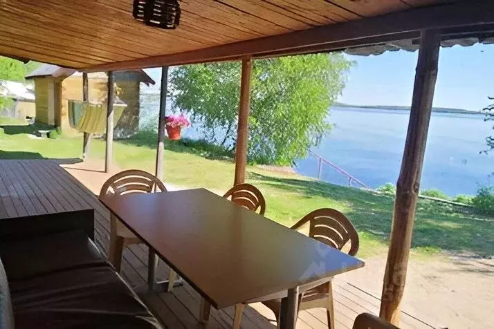 Дом в Карелия, Сегежский район, Идельское с/пос, пос. Кочкома ул. ... - Фото 1