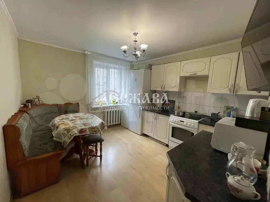 3-к. квартира, 53 м, 3/9 эт. - Фото 0