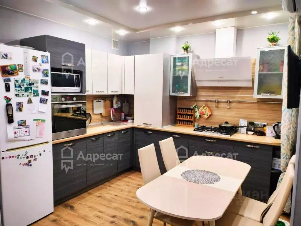 3-к кв. Волгоградская область, Волгоград ул. 70-летия Победы, 6 (73.4 ... - Фото 1