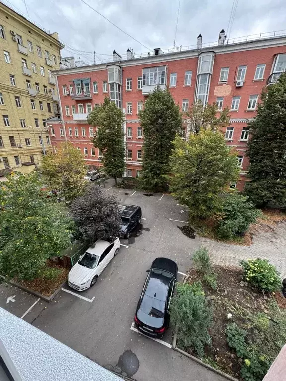 3-к кв. Москва ул. Казакова, 3С1 (150.0 м) - Фото 0