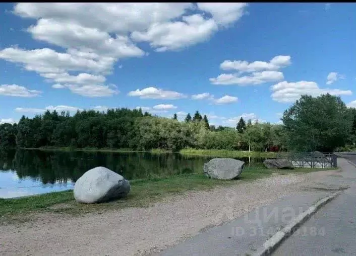 Участок в Московская область, Красногорск городской округ, с. ... - Фото 0