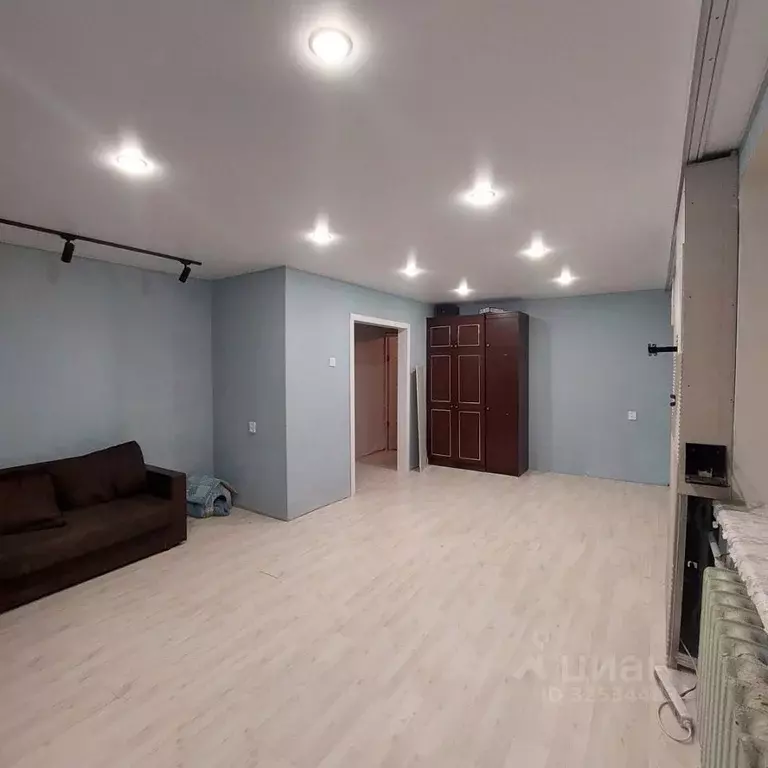 3-к кв. Вологодская область, Череповец ул. Сталеваров, 30А (84.1 м) - Фото 2